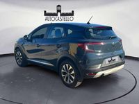 Usata Renault Captur Zen 101 CV (74 kW) 2020 Blu marine SUV