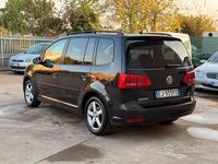 Usata VW Touran 105 CV (77 kW) 2011 Nero Monovolume