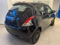 Usata Lancia Ypsilon Silver 70 CV (51 kW) 2022 Nero Utilitaria