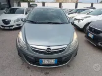 Usata Opel Corsa 75 CV (55 kW) 2013 Grigio Utilitaria