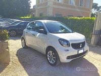 Usata Smart ForFour 71 CV (52 kW) 2017 Bianco Utilitaria