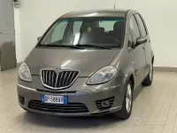 Usata Lancia Musa 95 CV (69 kW) 2008 Marrone Monovolume