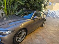 Usata Alfa Romeo Giulia Super 179 CV (131 kW) 2017 Marrone Berlina