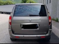 Usata Lancia Phedra 128 CV (94 kW) 2006 Grigio Monovolume
