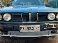 Usata BMW 318 116 CV (85 kW) 1989 Blu Berlina
