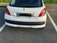 Usata Peugeot 207 73 CV (53 kW) 2009 Berlina