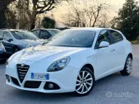 Usata Alfa Romeo Giulietta 105 CV (77 kW) 2015 Bianco Utilitaria