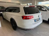 Usata VW Passat Alltrack 190 CV (139 kW) 2018 Bianco Station wagon