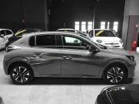 Usata Peugeot 208 Allure 101 CV (74 kW) 2025 Grigio Utilitaria