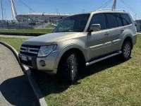 Usata Mitsubishi Pajero 250 CV (183 kW) 2010 SUV