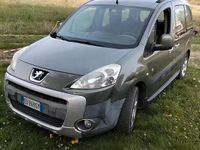 Usata Peugeot Partner 90 CV (66 kW) 2011 Verde Monovolume