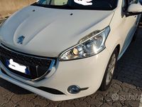Usata Peugeot 208 Allure 82 CV (60 kW) 2013 Bianco Utilitaria