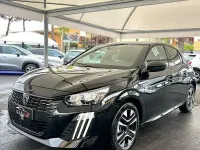 Usata Peugeot 208 Allure 101 CV (74 kW) 2025 Nero Utilitaria
