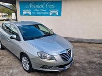 Usata Lancia Delta 120 CV (88 kW) 2012 Argento Utilitaria