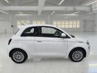 Usata Fiat 500e Action 42 kW (58 CV) 2022 Bianco Berlina