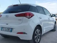 Usata Hyundai i20 GO! 75 CV (55 kW) 2016 Argento Berlina