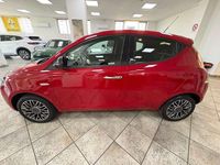Usata Lancia Ypsilon Gold 69 CV (50 kW) 2016 Rosso Utilitaria