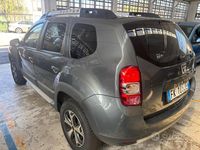 Usata Dacia Duster Lauréate 110 CV (80 kW) 2017 Grigio SUV
