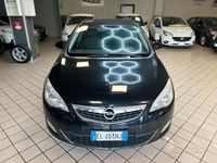 Usata Opel Astra Cosmo 100 CV (73 kW) 2013 Nero Berlina