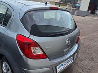 Usata Opel Corsa Edition 75 CV (55 kW) 2012 Berlina
