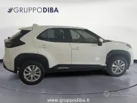 Usata Toyota Yaris Cross Business Edition 116 CV (85 kW) 2024 Bianco SUV