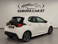 Usata Toyota Yaris Hybrid Trend 116 CV (85 kW) 2021 Bianco Utilitaria