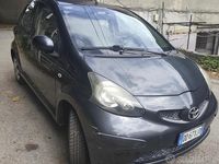Usata Toyota Aygo 67 CV (49 kW) 2006 Grigio Utilitaria