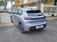 Usata Peugeot 208 Allure 101 CV (74 kW) 2025 Argento Utilitaria