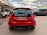 Usata Lancia Ypsilon 69 CV (50 kW) 2018 Rosso Utilitaria