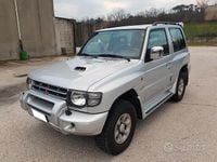 Usata Mitsubishi Pajero 125 CV (91 kW) 1998 Grigio SUV