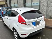 Usata Ford Fiesta 68 CV (50 kW) 2009 Bianco Utilitaria