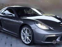 Usata Porsche 718 Cayman 300 CV (220 kW) 2022 Grigio Coupé