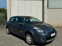 Usata Renault Clio II Dynamique 75 CV (55 kW) 2010 Grigio Berlina