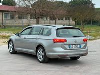 Usata VW Passat 150 CV (110 kW) 2015 Grigio Station wagon