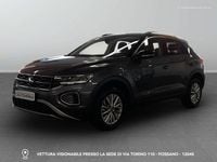 Usata VW T-Roc Life 110 CV (80 kW) 2023 B0 dolphin grey metallizzato SUV