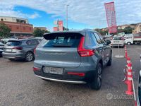 Usata Volvo XC40 Momentum 150 CV (110 kW) 2018 Grigio SUV