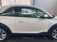Usata Opel Adam Rocks 69 CV (50 kW) 2015 Bianco Utilitaria