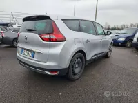Usata Renault Grand Scénic IV 140 CV (102 kW) 2021 Grigio Monovolume