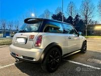 Usata Mini Cooper S 170 CV (125 kW) 2005 Grigio Utilitaria