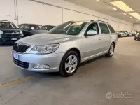Usata Skoda Octavia Comfort 105 CV (77 kW) 2009 Grigio Station wagon