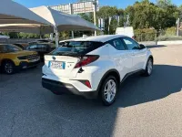 Usata Toyota C-HR Active 97 CV (71 kW) 2023 Bianco SUV