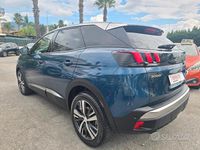 Usata Peugeot 3008 Allure 131 CV (96 kW) 2023 Blu/azzurro SUV