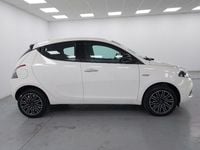 Usata Lancia Ypsilon Gold 70 CV (51 kW) 2023 Bianco Utilitaria