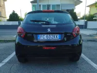 Usata Peugeot 208 Active 75 CV (55 kW) 2016 Nero Utilitaria