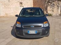 Usata Ford Fusion 67 CV (49 kW) 2007 Grigio Berlina