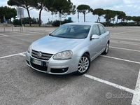 Usata VW Jetta Comfortline 105 CV (77 kW) 2007 Grigio Berlina