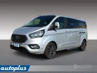 Usata Ford Tourneo Custom Titanium 170 CV (125 kW) 2022 Grigio Furgone
