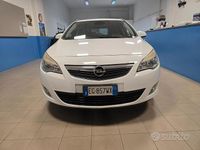 Usata Opel Astra Cosmo 110 CV (80 kW) 2011 Bianco Station wagon