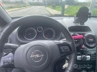 Usata Opel Corsa Edition 86 CV (63 kW) 2010 Grigio Utilitaria