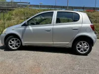 Usata Toyota Yaris 65 CV (47 kW) 2005 Grigio Berlina